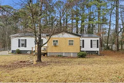 1209 Autumn Avenue, Winder, GA 30680 - Photo 1