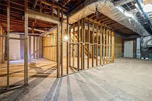 5464 Breathitt Dr SW, Lilburn, GA 30047 - Photo 35