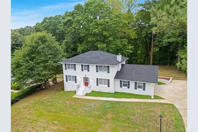 4373 Buckingham Circle, Decatur, GA 30035 - Photo 1