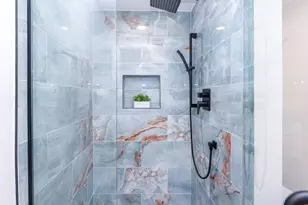 2566 Creekwood Terrace, Decatur, GA 30030 - Photo 17