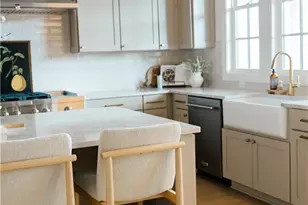 645 Mayfair Ct, Alpharetta, GA 30009 - Photo 3