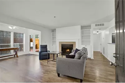 4550 Vinings Central Trace SE #64, Atlanta, GA 30339 - Photo 3