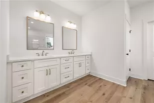 504 Level Creek Rd, Sugar Hill, GA 30518 - Photo 17