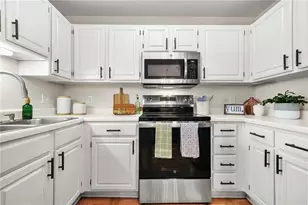 1021 McGill Park Ave NE, Atlanta, GA 30312 - Photo 11