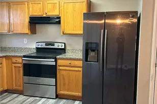 831 Crestwell Circle SW, Atlanta, GA 30331 - Photo 7