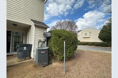 831 Crestwell Circle SW, Atlanta, GA 30331 - Photo 15