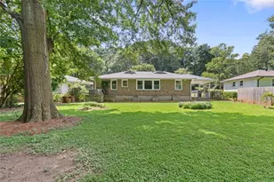 2483 Hunting Valley Dr, Decatur, GA 30033 - Photo 21