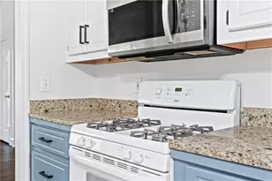 204 Red Fox Ct, Canton, GA 30114 - Photo 17