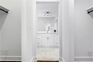 78 Peachtree Memorial Dr NW, Atlanta, GA 30309 - Photo 11