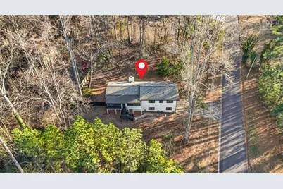 135 Golden Hills Drive, Woodstock, GA 30189 - Photo 13