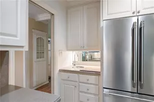 170 Mayfield Cir, Alpharetta, GA 30009 - Photo 9