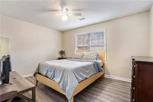 814 Cambridge Creek Dr SW, Conyers, GA 30094 - Photo 17