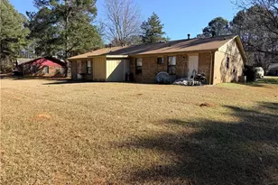 8110 Magnolia Dr, Jonesboro, GA 30238 - Photo 5