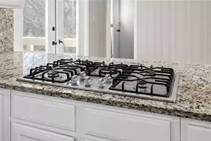 295 Oakland Dr, Gainesville, GA 30501 - Photo 23