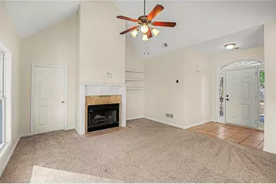 234 Lake Chase Drive N, Griffin, GA 30224 - Photo 5