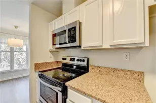 911 Garden Ct, Atlanta, GA 30328 - Photo 19