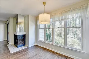 911 Garden Ct, Atlanta, GA 30328 - Photo 13