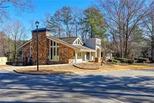 911 Garden Ct, Atlanta, GA 30328 - Photo 35