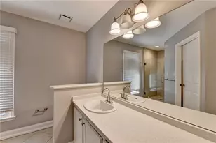 911 Garden Ct, Atlanta, GA 30328 - Photo 31