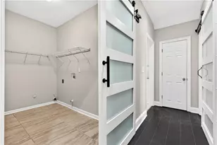 250 Haydens Walk Ct, Johns Creek, GA 30022 - Photo 17