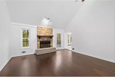 4813 Highpoint Drive NE, Marietta, GA 30066 - Photo 5