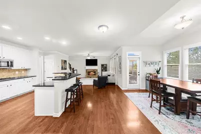 7227 Lake Sterling Boulevard, Flowery Branch, GA 30542 - Photo 13