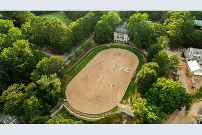 5360 Lake Forrest Drive, Atlanta, GA 30342 - Photo 89