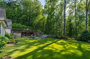 5360 Lake Forrest Dr, Atlanta, GA 30342 - Photo 29