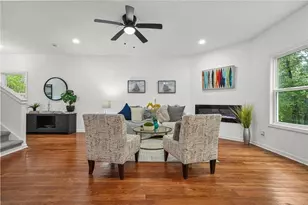 3925 Pineshore Cir, Gainesville, GA 30501 - Photo 9