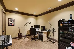 5284 Vernon Springs Trail NW, Sandy Springs, GA 30327 - Photo 41