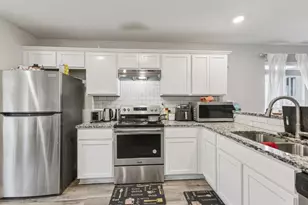 319 Ashigan St, Union City, GA 30291 - Photo 7