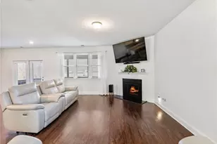 7655 Farrow Pass Cir, Cumming, GA 30028 - Photo 13