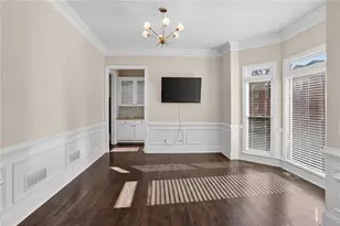 1128 Ashton Bluff Dr NE, Atlanta, GA 30319 - Photo 3