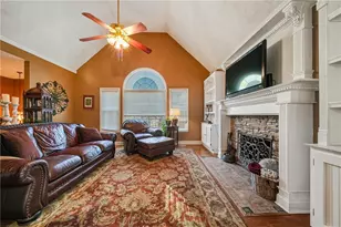 141 N Springs Dr, Acworth, GA 30101 - Photo 5