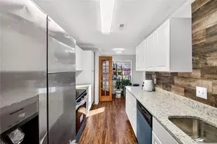 6354 Shannon Pkwy, Union City, GA 30291 - Photo 7