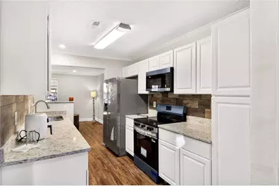 6354 Shannon Parkway #20 E, Union City, GA 30291 - Photo 9