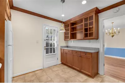 6 Scotland Place NW, Atlanta, GA 30318 - Photo 9