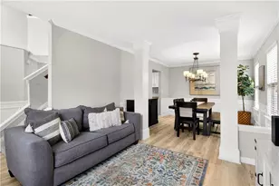 11065 Crabapple Lake Dr, Roswell, GA 30076 - Photo 9