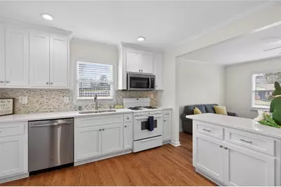 190 Chestnut Street NE, Fairburn, GA 30213 - Photo 11