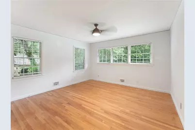 1685 Dunwoody Place NE, Atlanta, GA 30324 - Photo 9