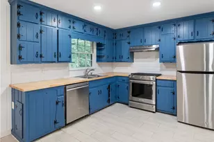 1685 Dunwoody Pl NE, Atlanta, GA 30324 - Photo 3