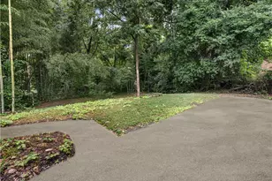 1685 Dunwoody Pl NE, Atlanta, GA 30324 - Photo 21