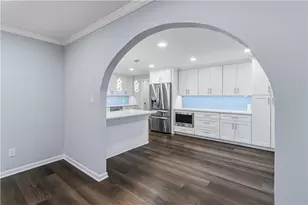 262 The South Chace, Atlanta, GA 30328 - Photo 9