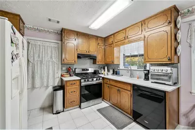 6633 Cameron Road, Morrow, GA 30260 - Photo 9