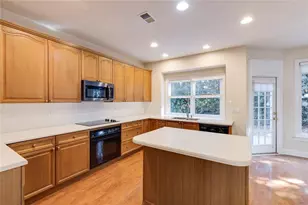 6350 Glen Oaks Ln NE, Atlanta, GA 30328 - Photo 25