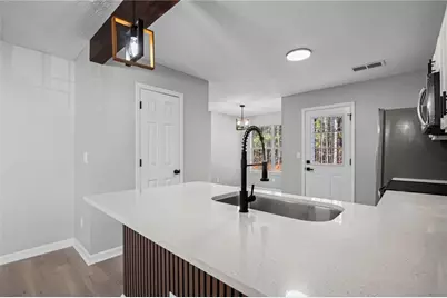 4418 Gladewood Run, Union City, GA 30291 - Photo 7