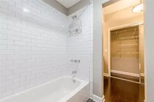 3475 Oak Valley Rd NE, Atlanta, GA 30326 - Photo 51