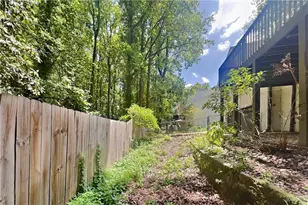 247 Millbrook Farm Rd, Marietta, GA 30068 - Photo 25