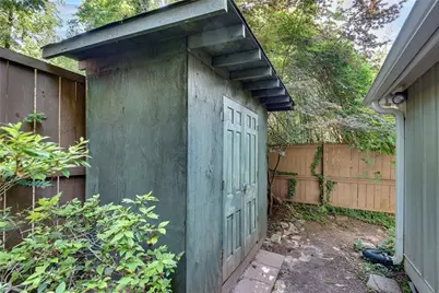 4621 Lakeshore Drive, Pine Lake, GA 30072 - Photo 47