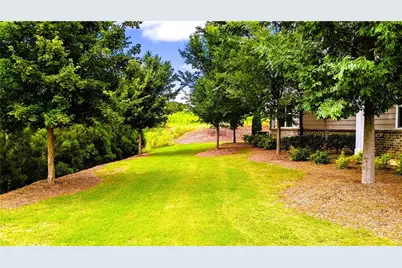 301 Hayden Circle, Woodstock, GA 30189 - Photo 17